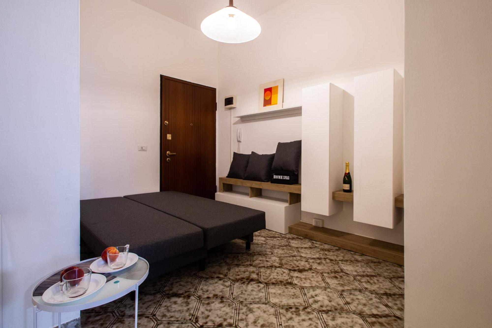 Milano-Linate Suite Self Check In & Free Parking Eksteriør bilde